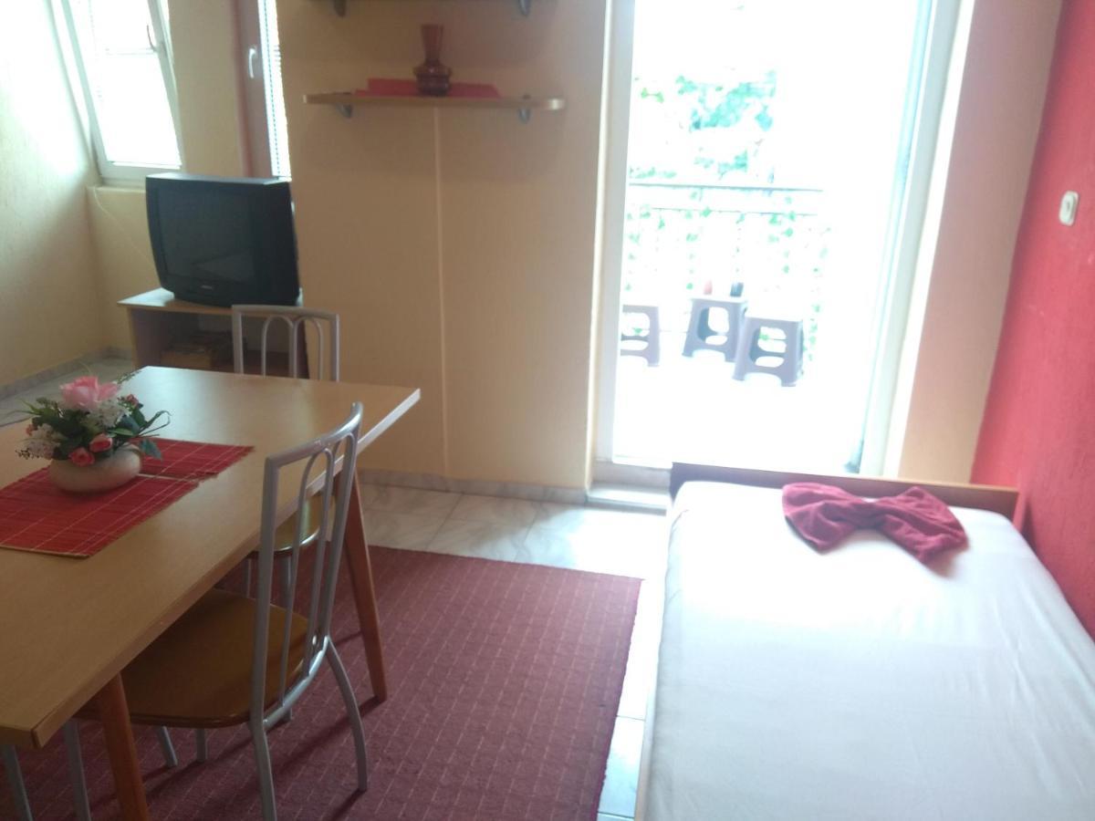 Apartment-studio Downtown Dudanovi Охрид