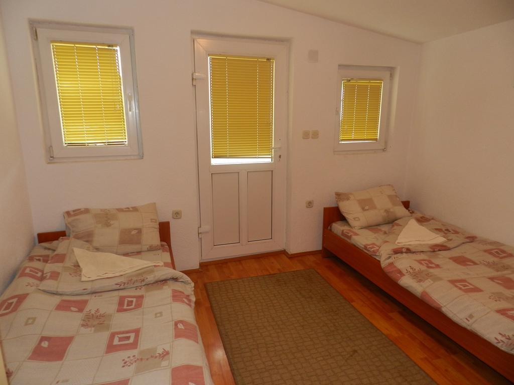 Апартамент Apartment-studio Downtown Dudanovi *